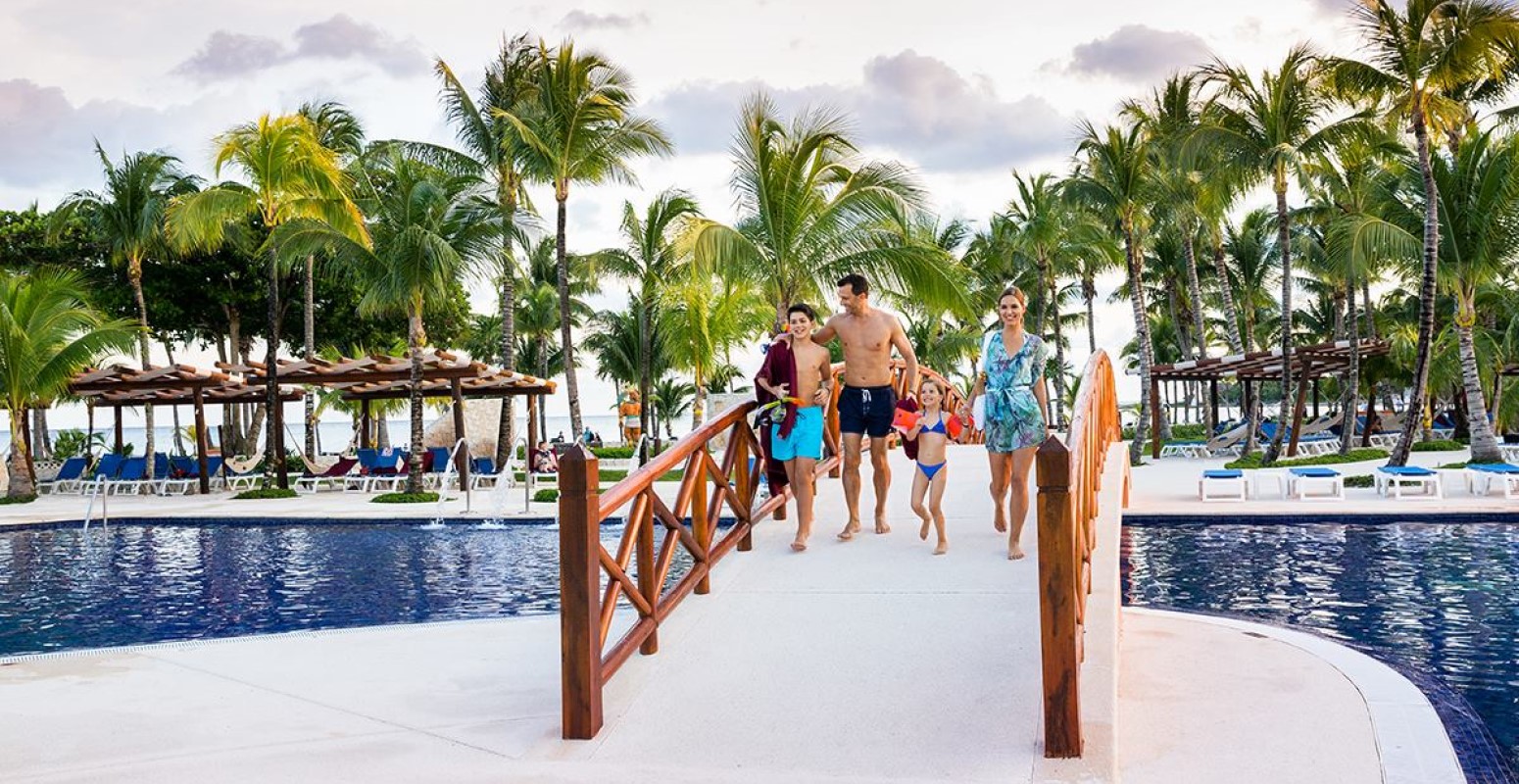 riviera maya hotel barcelo maya beach viajar en familia